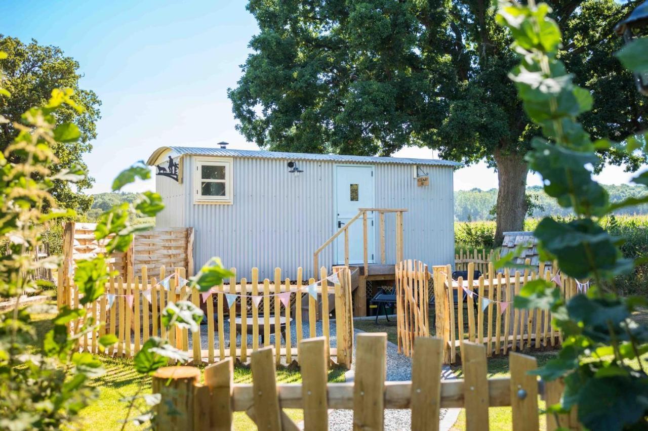 The Hideaway Hut - 1 Bed Shepherds Hut - Hereford Apartment Exterior photo